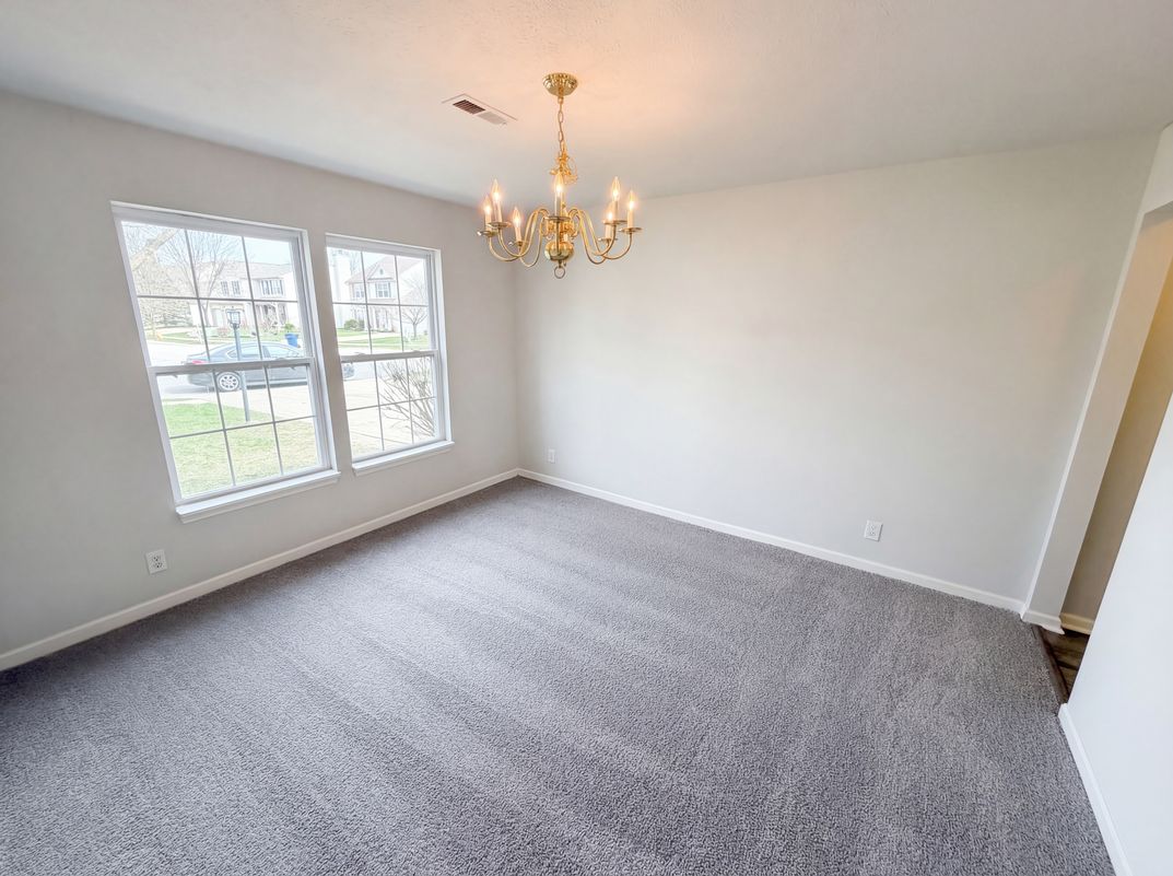 Photo 13 of 31 of 7910 Arvada Pl, Indianapolis, IN