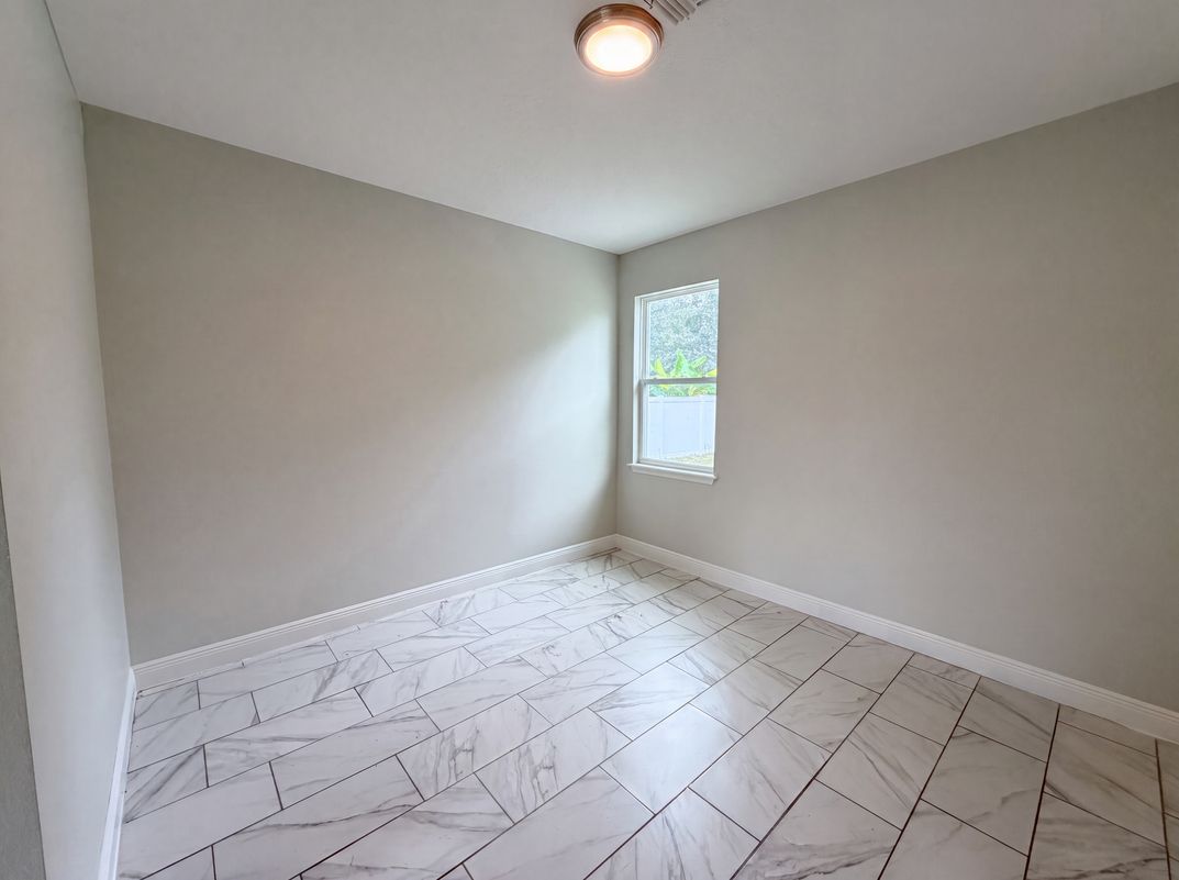 Photo 13 of 18 of 1140 Bancroft St, Deltona, FL