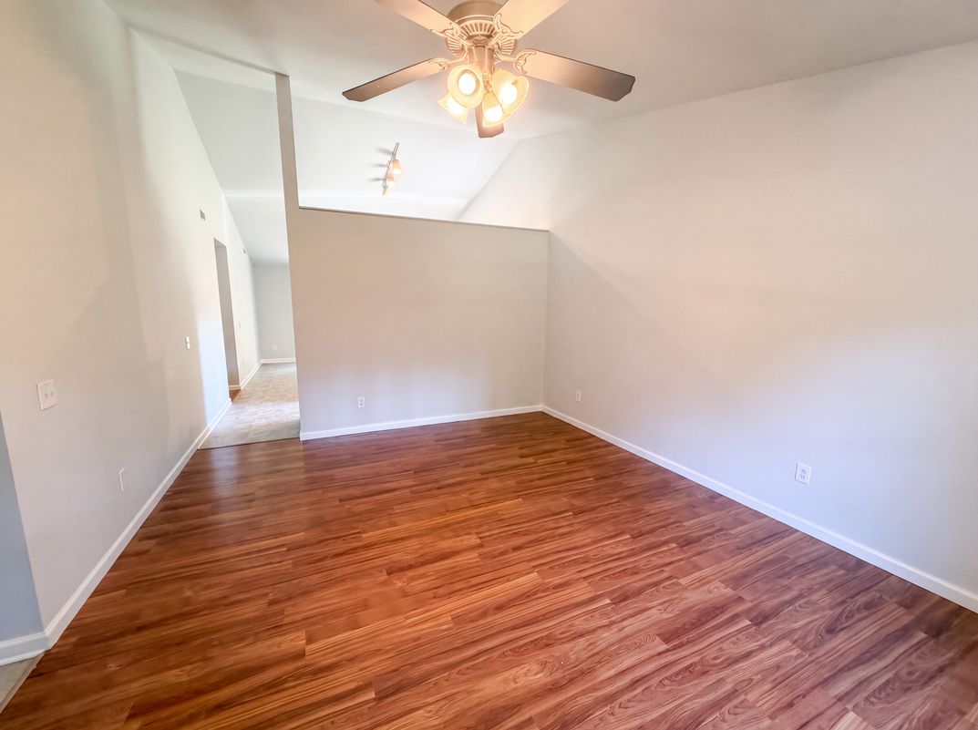 Photo 7 of 18 of 102 Hayworth Ave, Clinton, SC