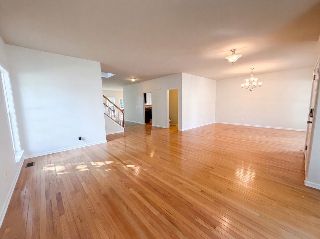 Photo 7 of 23 of 5237 Emerald Spring Dr, Knightdale, NC