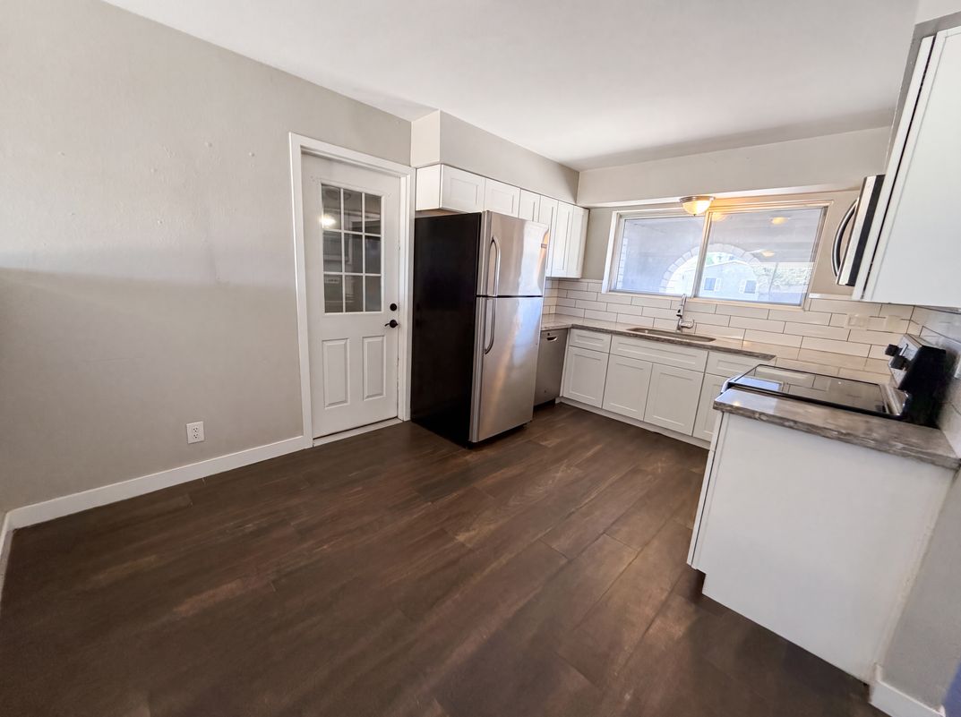Photo 8 of 22 of 1430 E Flossmoor Ave, Mesa, AZ
