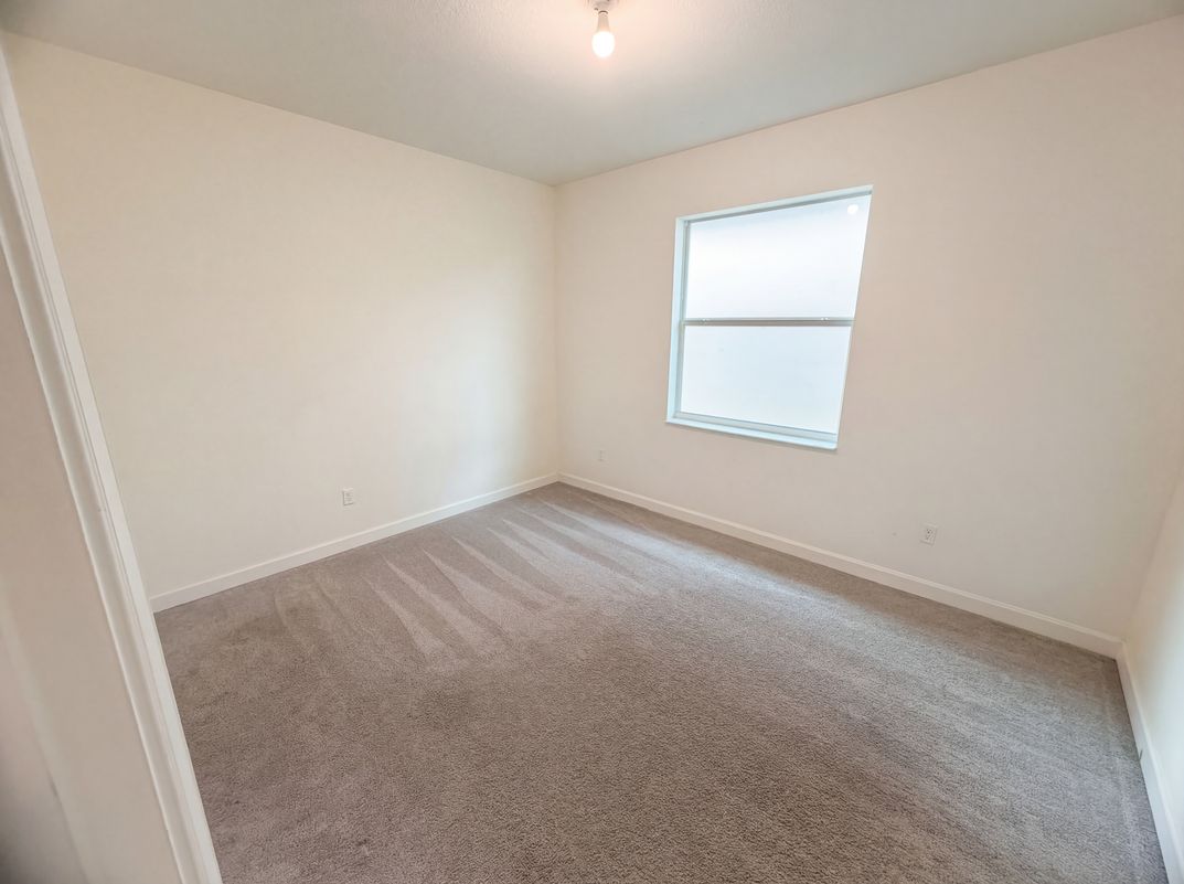 Photo 6 of 42 of 12473 NW Lynch Ln, Port Saint Lucie, FL