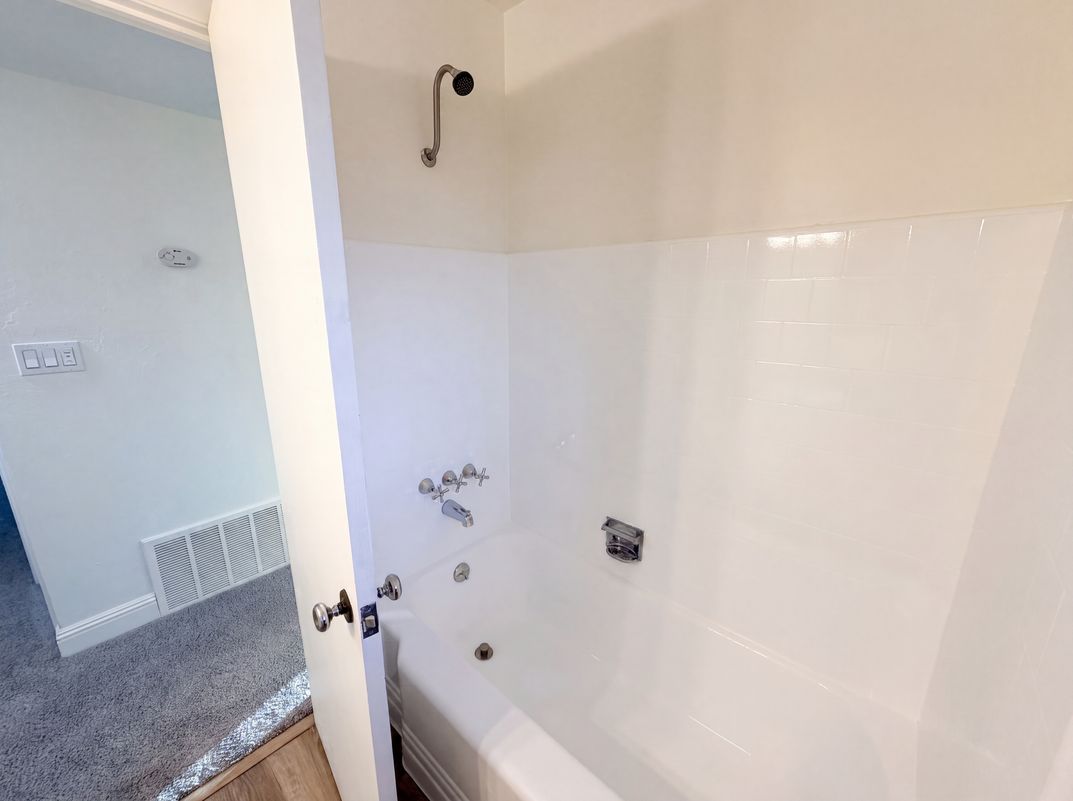 Photo 23 of 45 of 5351 Bonniemae Way, Sacramento, CA