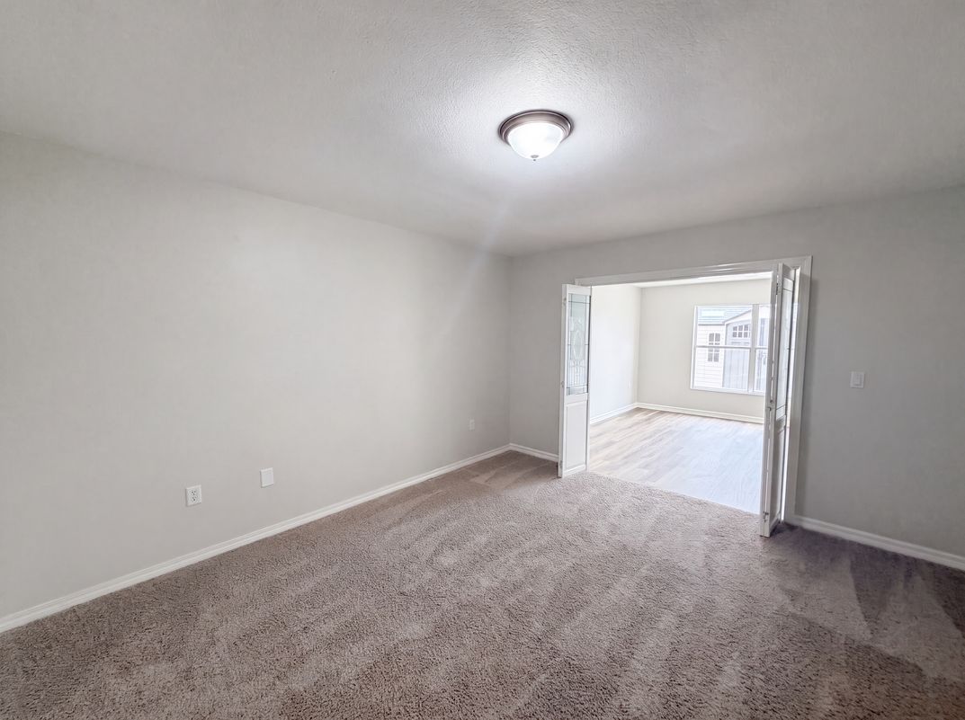Photo 4 of 19 of 5217 Ponce De Leon Blvd, Sebring, FL