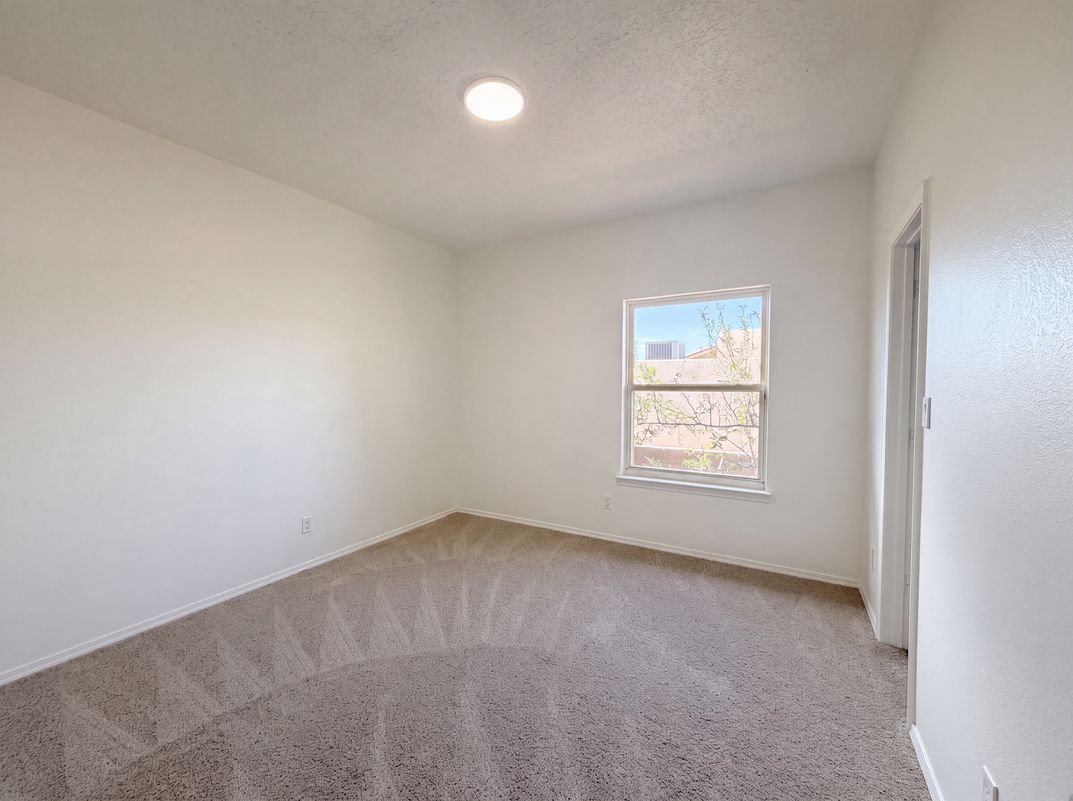 Photo 11 of 29 of 9809 Buckeye St NW, Albuquerque, NM