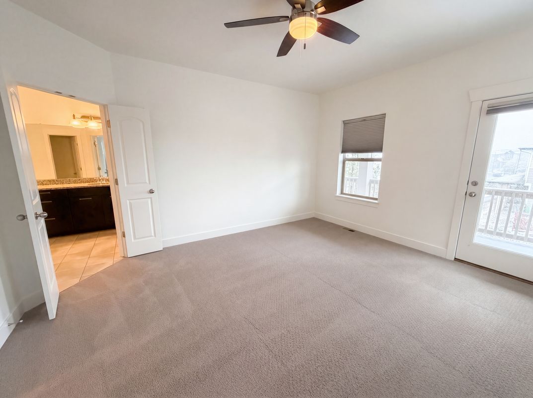 Photo 4 of 33 of 11466 E 27th Ave, Denver, CO