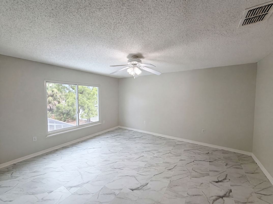 Photo 4 of 53 of 5191 Quintilis St, Spring Hill, FL