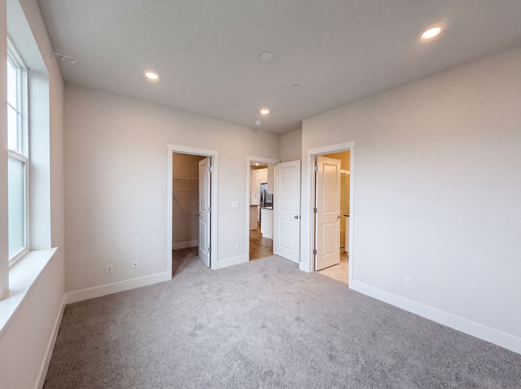 Photo 11 of 23 of 18404 SW Sugarloaf Ln, Beaverton, OR