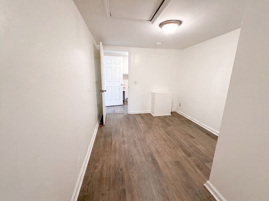 Photo 12 of 23 of 1502 Pine St, West Columbia, SC