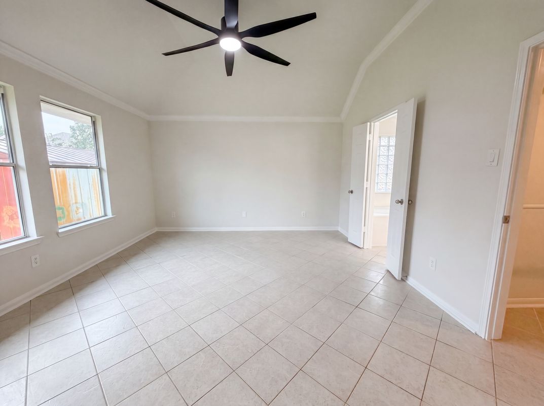 Photo 15 of 21 of 2127 Hannover Way, Spring, TX