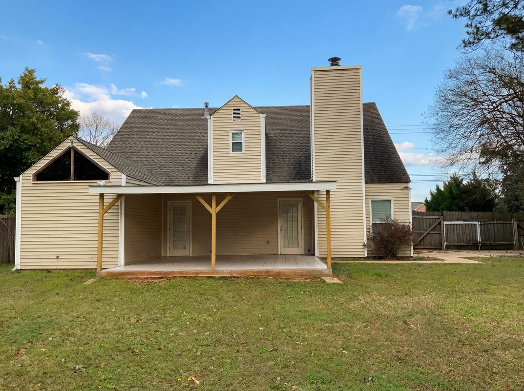 Photo 5 of 27 of 1221 Dalraida Rd, Montgomery, AL