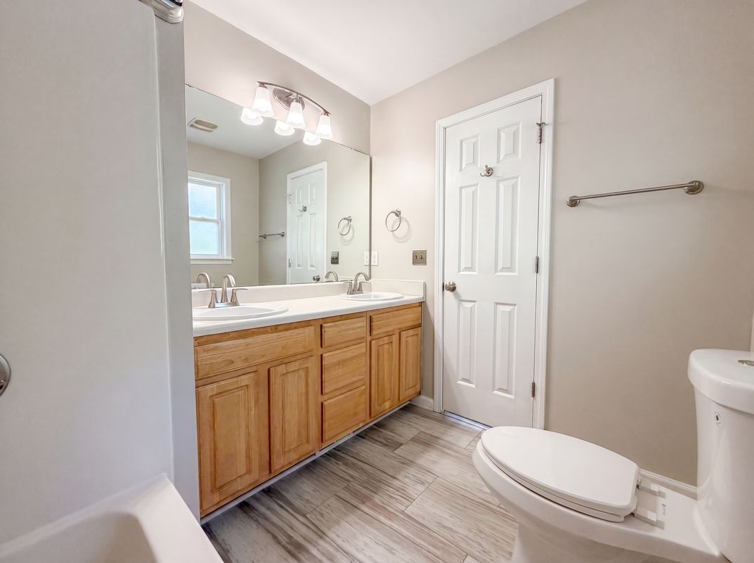 Photo 9 of 14 of 2137 Sterling Creek Ln, Franklinton, NC