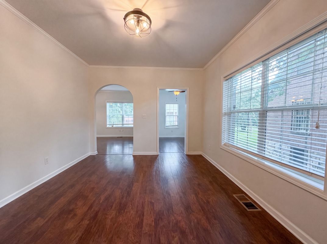 Photo 9 of 21 of 1773 Sylvan Rd SW, Atlanta, GA