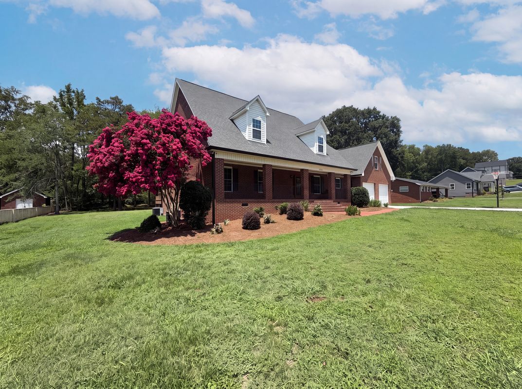 Photo 32 of 35 of 134 Springway Dr, Kannapolis, NC