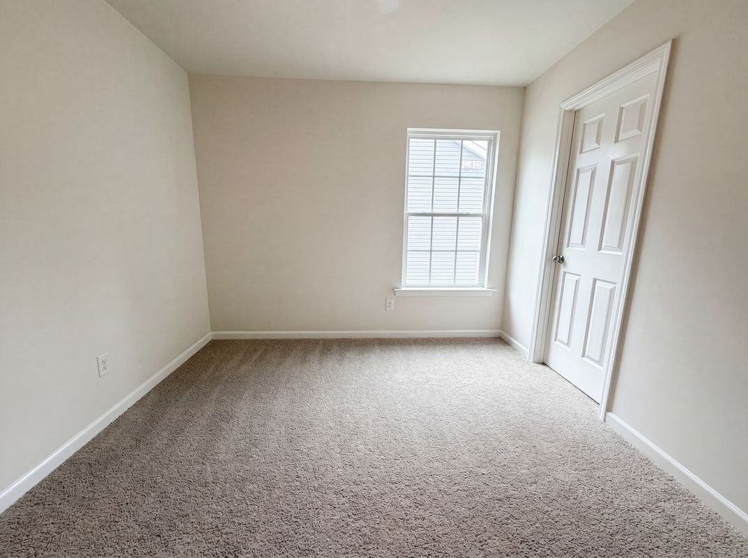 Photo 15 of 26 of 5503 Hardie Farm Dr, Greensboro, NC