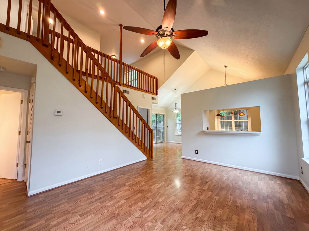 Photo 6 of 18 of 4046 Farmingham Woods Dr, Hermitage, TN