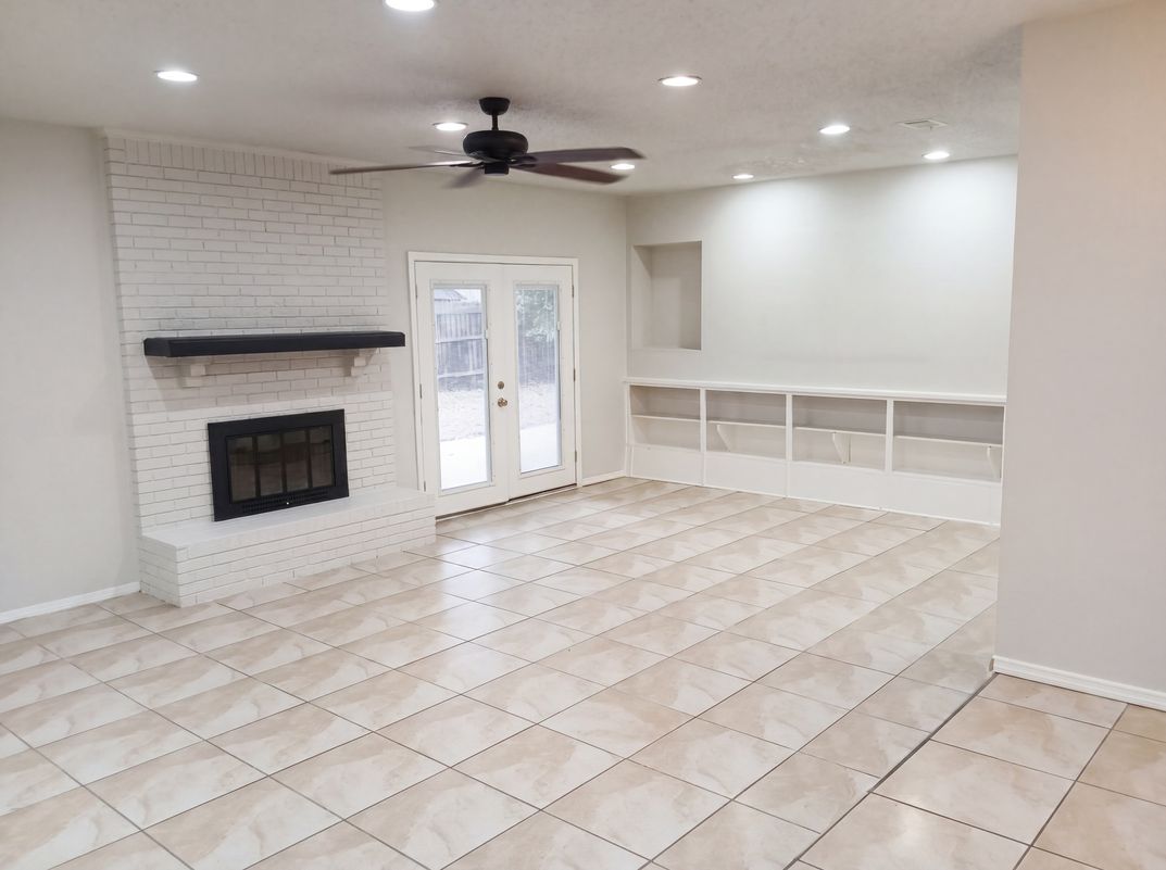 Photo 10 of 22 of 7746 Grundy St, Pensacola, FL