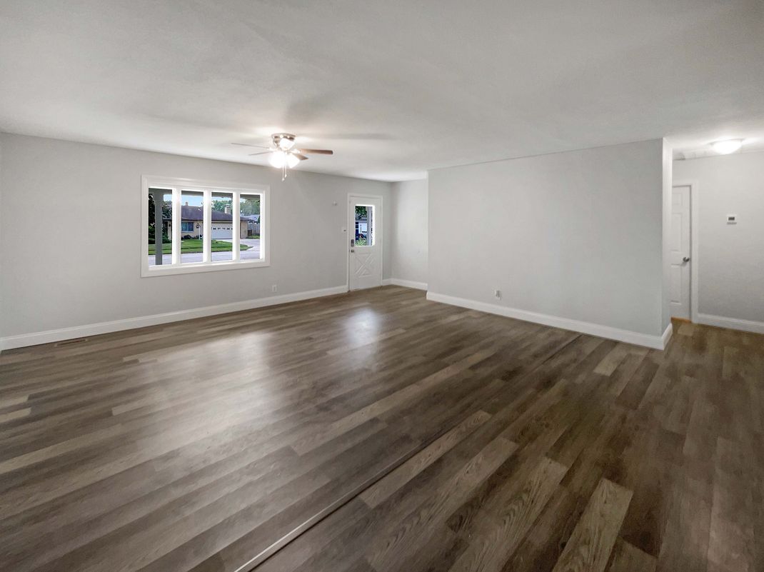 Photo 11 of 22 of 8040 Goldenrod Ct, Indianapolis, IN