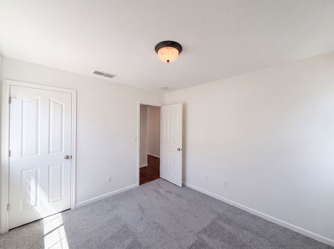 Photo 23 of 30 of 291 Candela Cir, Sacramento, CA