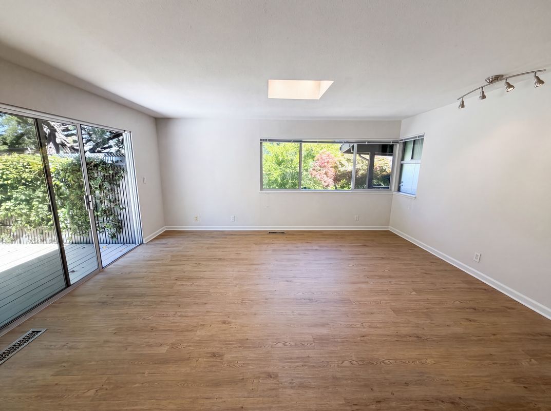 Photo 13 of 36 of 612 Tahos Rd, Orinda, CA