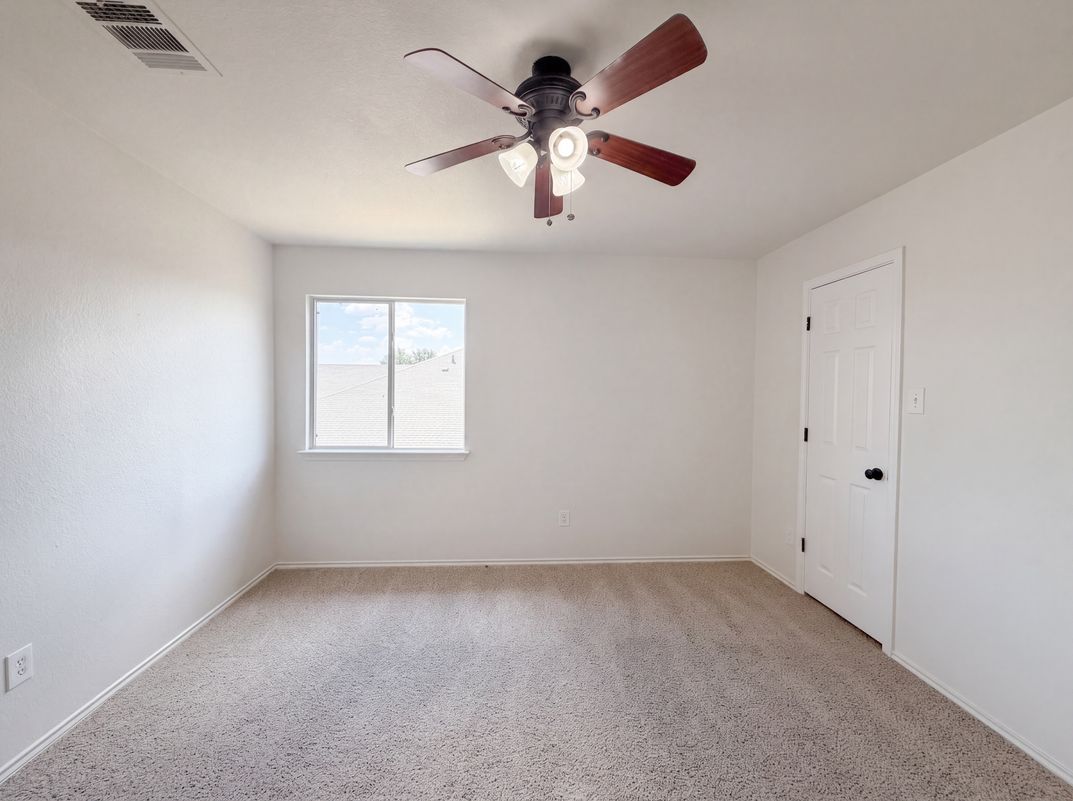 Photo 12 of 20 of 6805 Aquamarine Dr, Killeen, TX