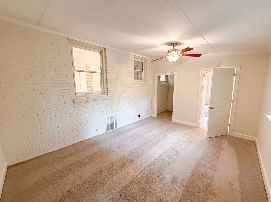 Photo 14 of 23 of 1521 Herrin Ave, Charlotte, NC