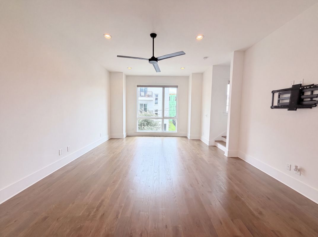 Photo 3 of 21 of 1012 Scovel St, Nashville, TN