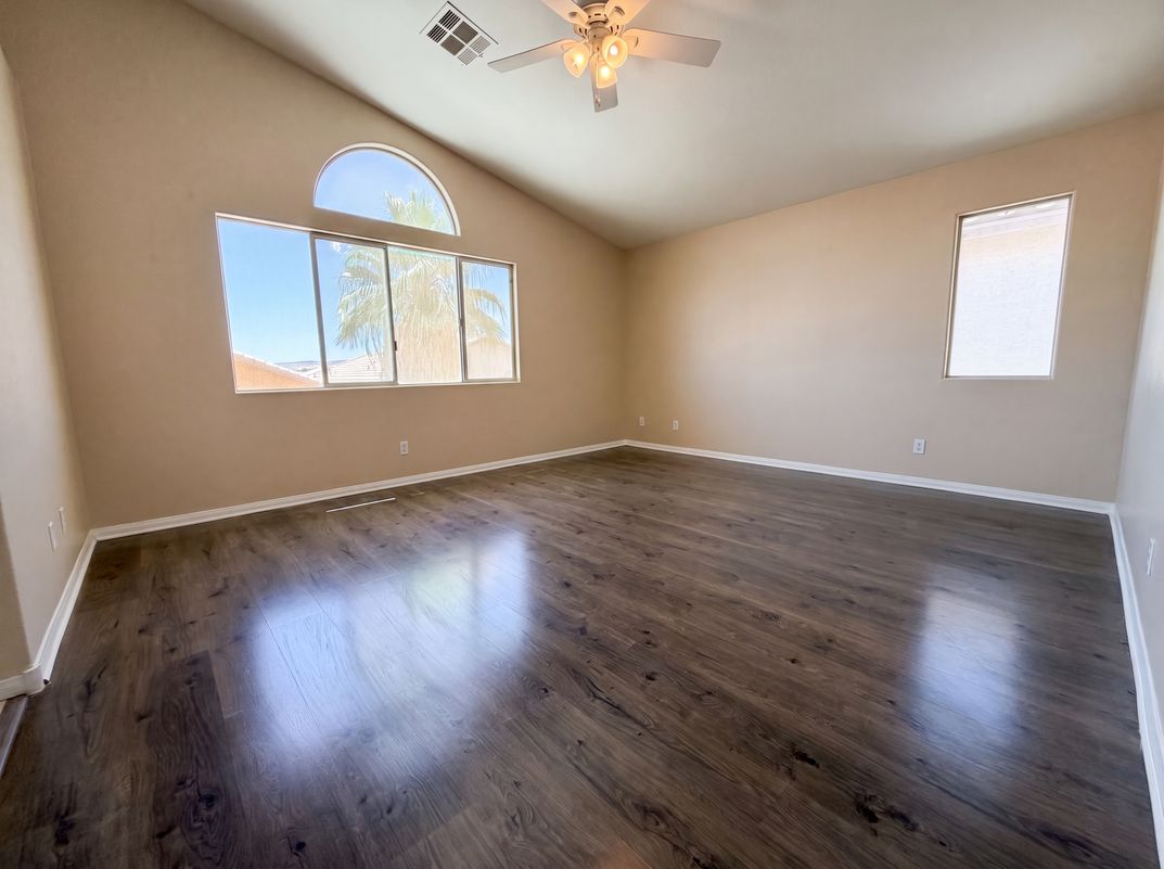 Photo 9 of 27 of 9515 Windborne Ave, Las Vegas, NV