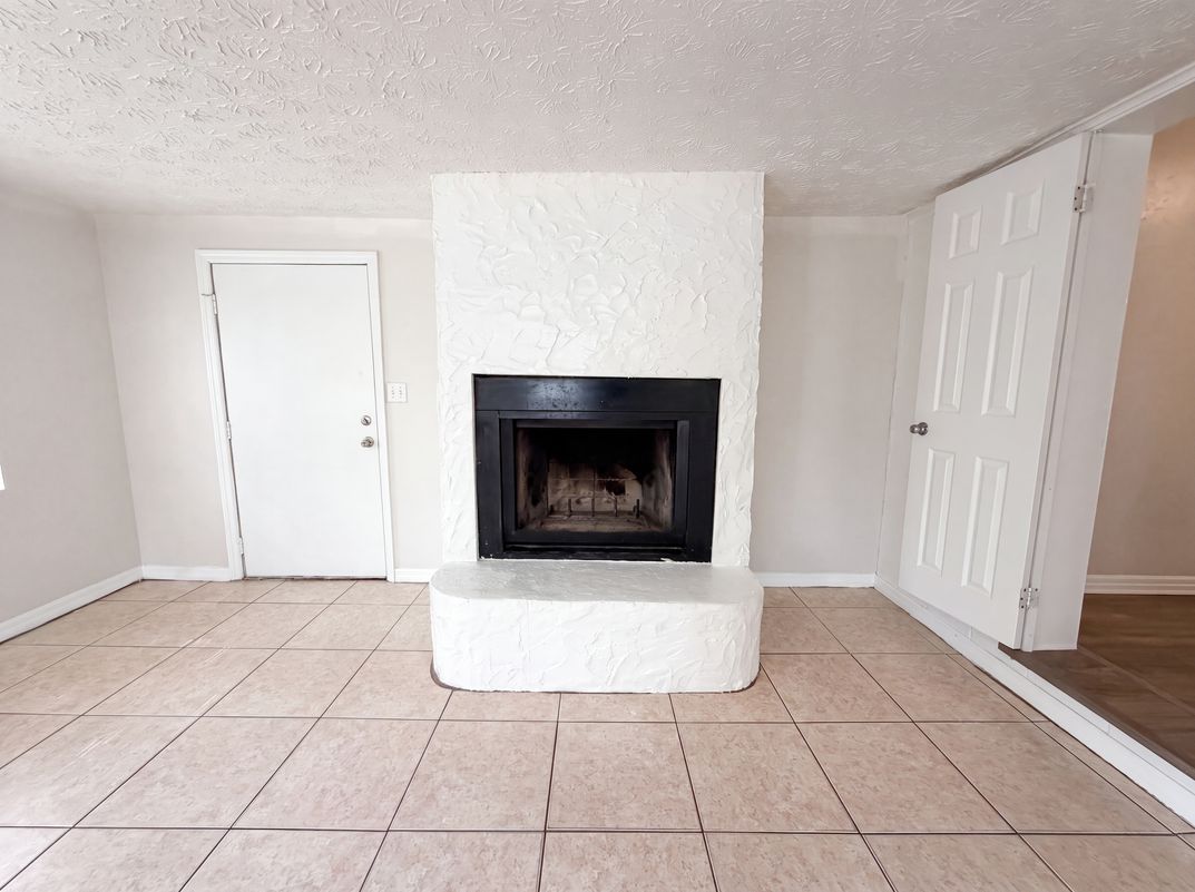 Photo 14 of 20 of 3740 Ballejo Ct W, Jacksonville, FL