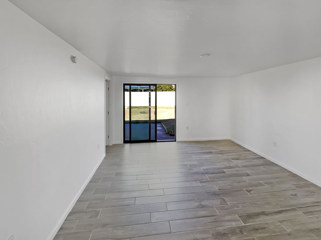 Photo 8 of 17 of 802 W Tipton Dr, Tucson, AZ