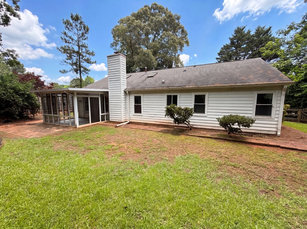 Photo 5 of 20 of 158 Colemans Bluff Dr, Woodstock, GA