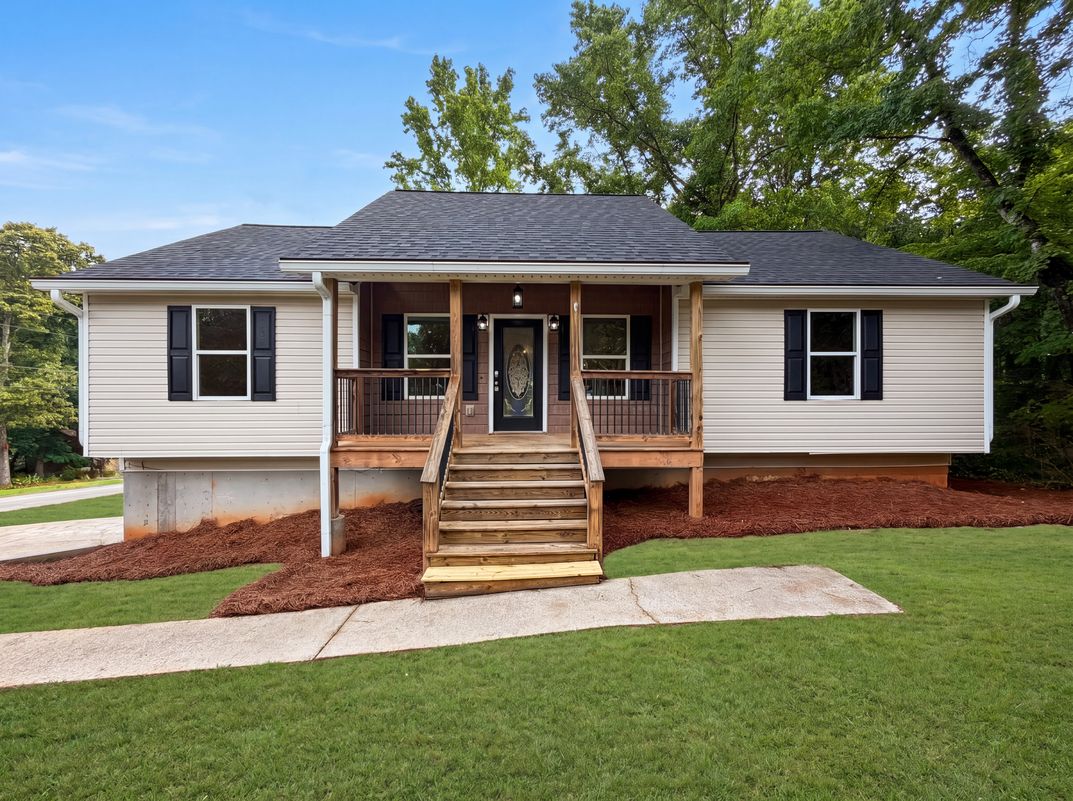 Property photo 1 of 57 Landing Dr