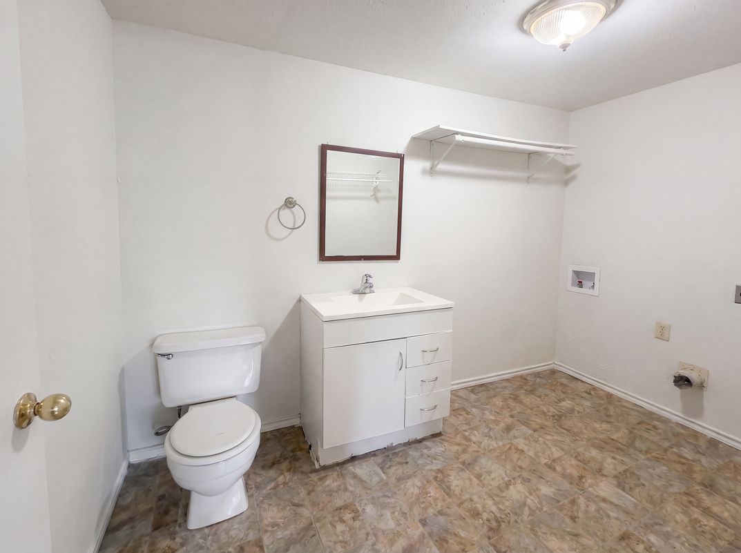 Photo 8 of 17 of 11216 Barbarosa Dr, Dallas, TX