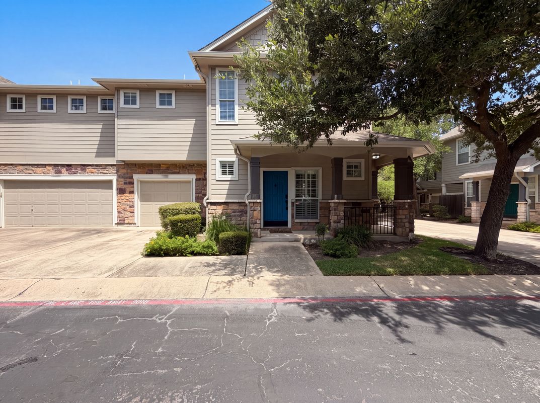 Property photo 1 of 8518 Cahill Dr Apt 19