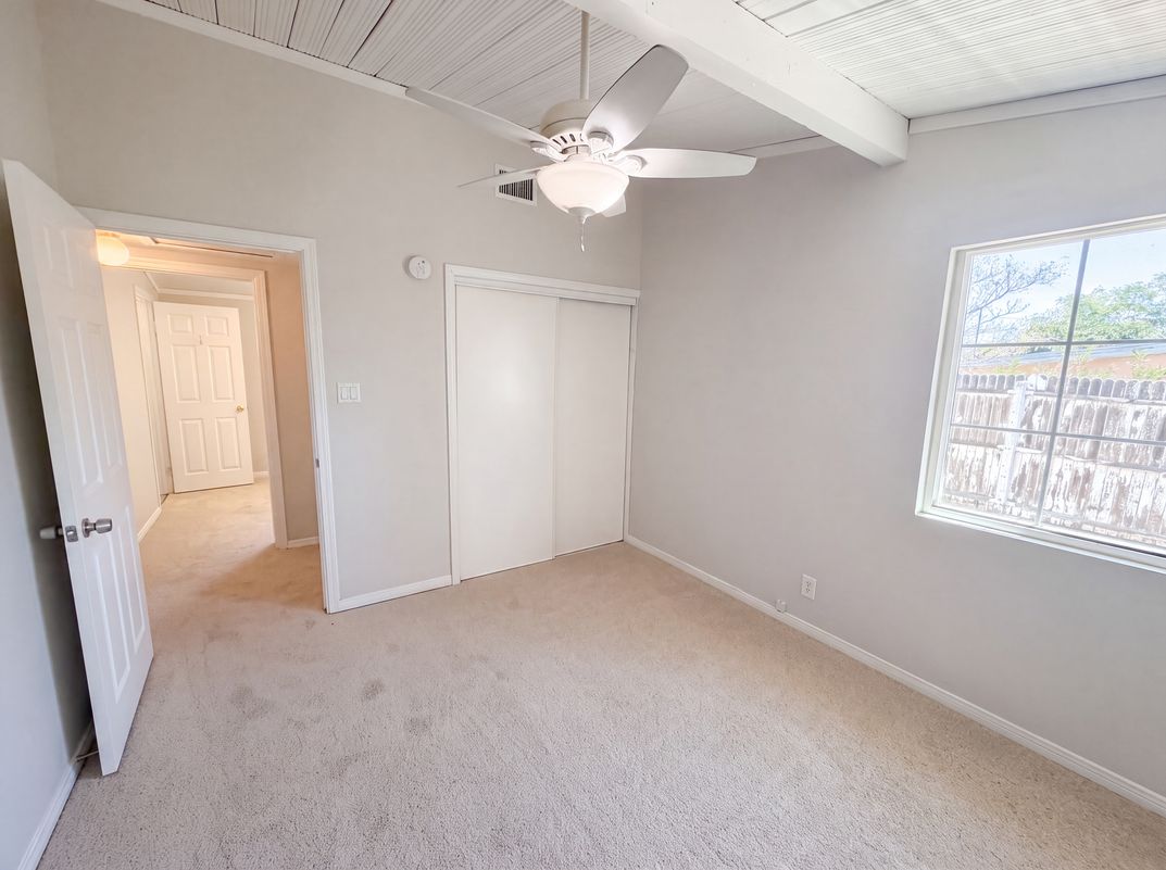 Photo 12 of 21 of 415 E Indian School Ln, Banning, CA