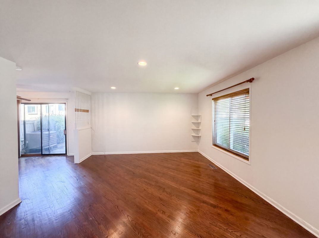 Photo 15 of 20 of 9983 Ridgeline Dr, Montgomery Village, MD