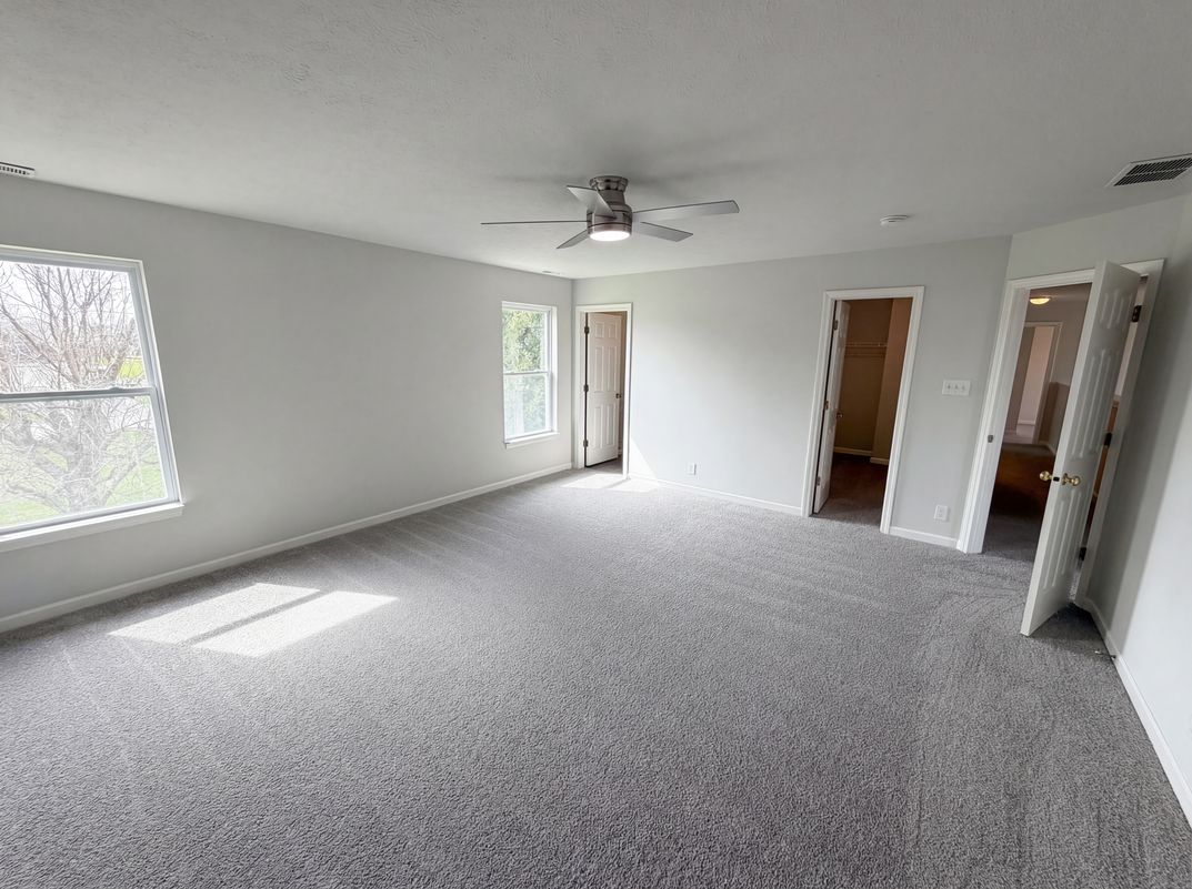 Photo 4 of 31 of 7910 Arvada Pl, Indianapolis, IN