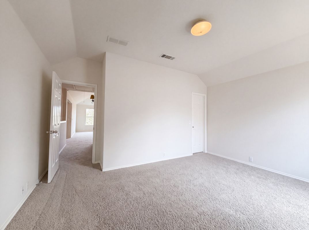 Photo 20 of 25 of 1756 Hidden Brook Dr, Grand Prairie, TX