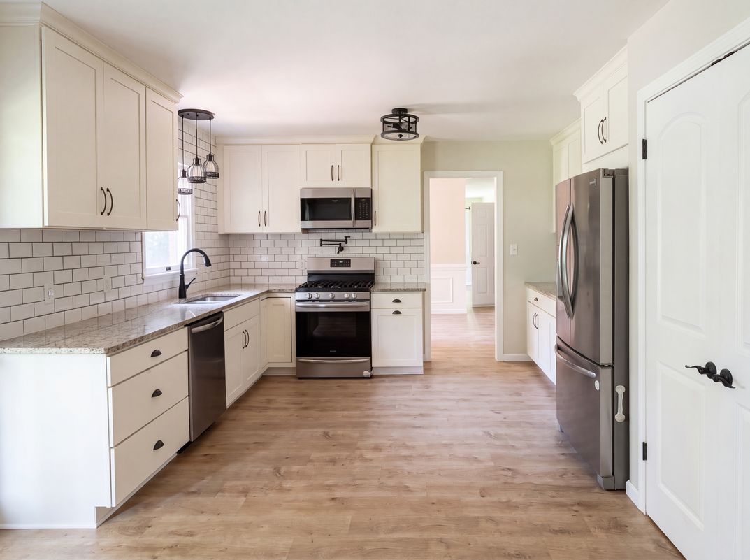 Photo 8 of 23 of 1003 Bateman Dr, Elizabeth City, NC
