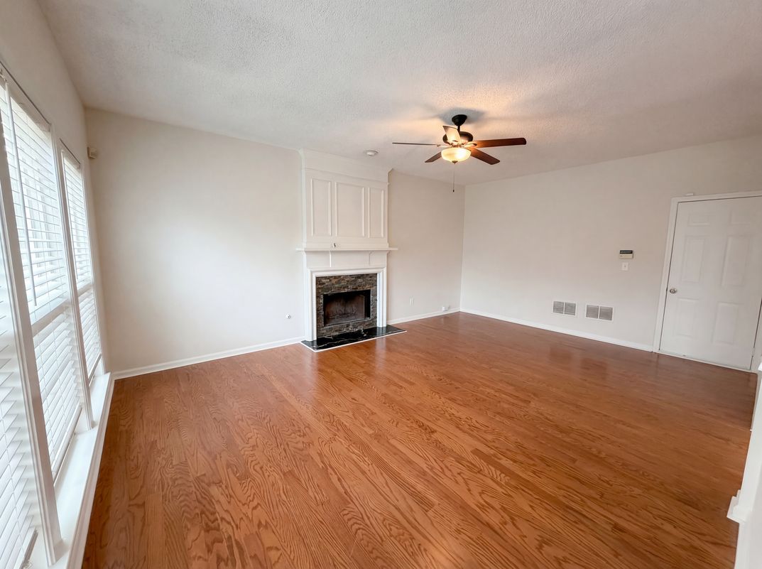 Photo 16 of 45 of 3935 Lake Lanier Dr, Duluth, GA