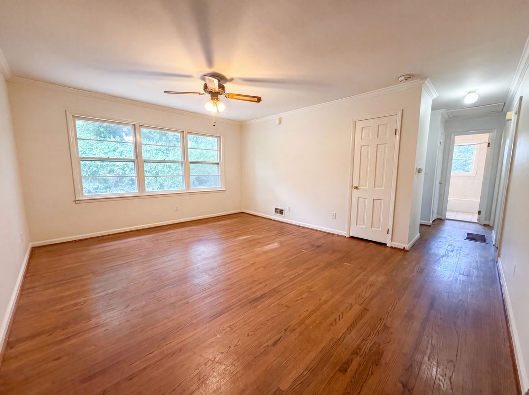 Photo 14 of 23 of 325 19th Court Cir NE, Center Point, AL