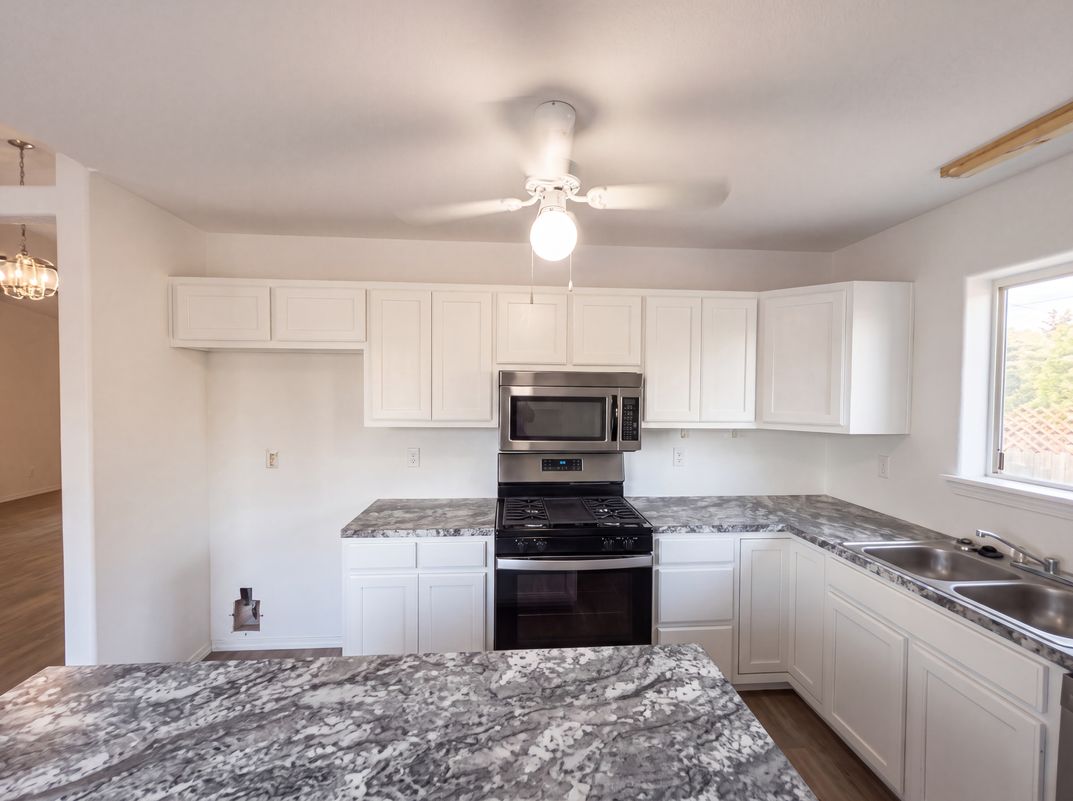Photo 8 of 23 of 803 Magnolia St, Alamogordo, NM