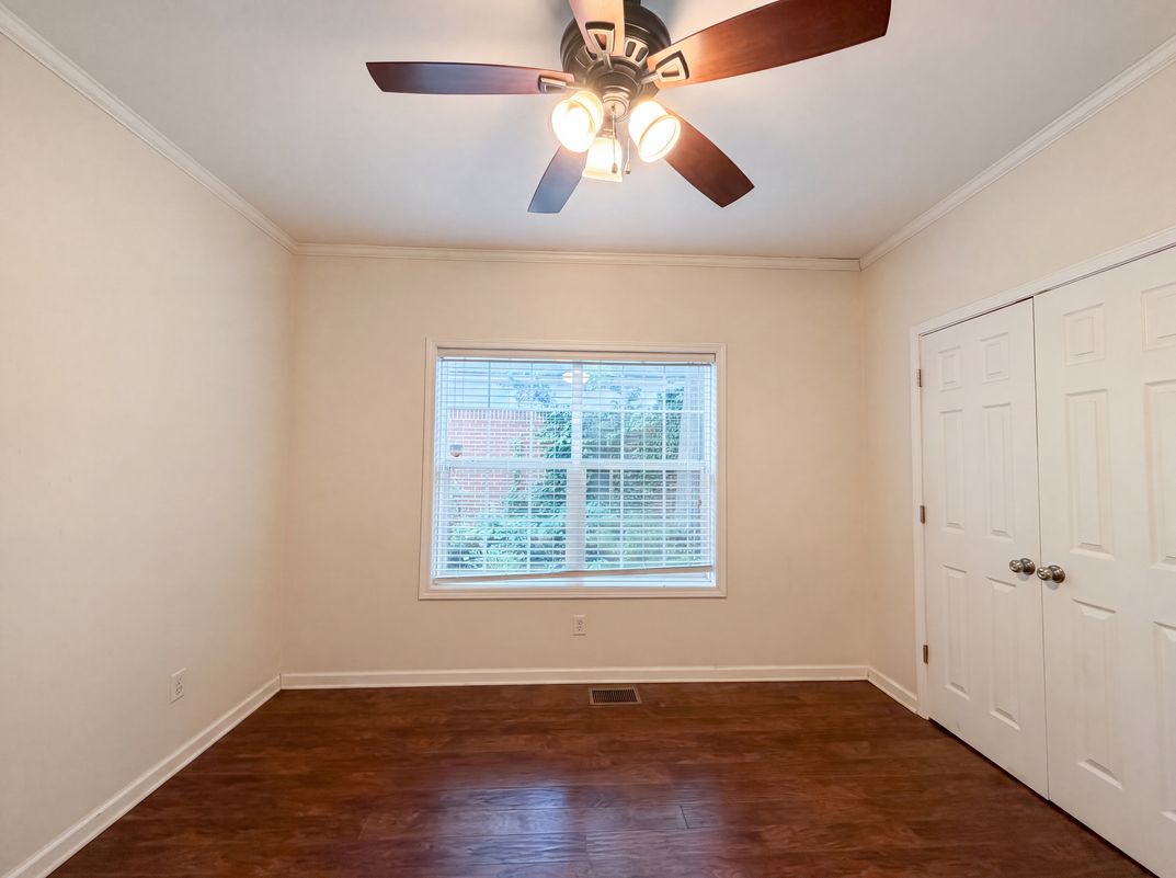 Photo 11 of 21 of 1773 Sylvan Rd SW, Atlanta, GA