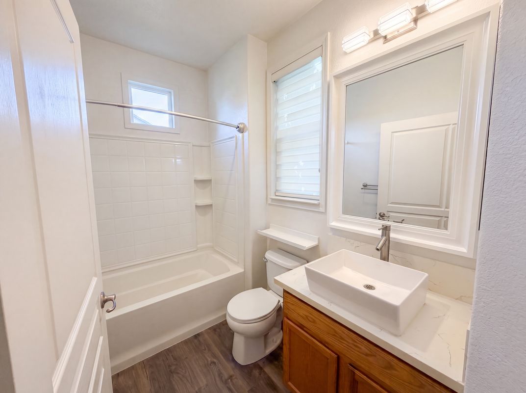 Photo 20 of 28 of 4920 Ocean Ln, Elk Grove, CA