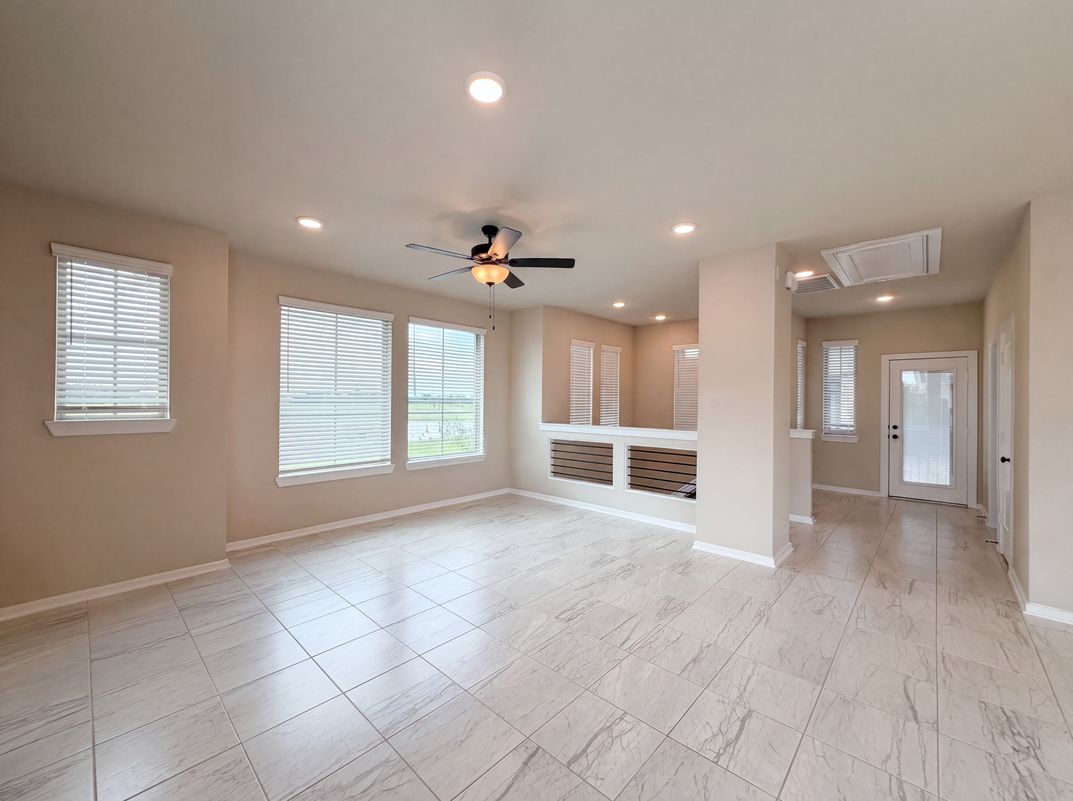 Photo 8 of 18 of 23939 Oriole Valley Trl, Katy, TX