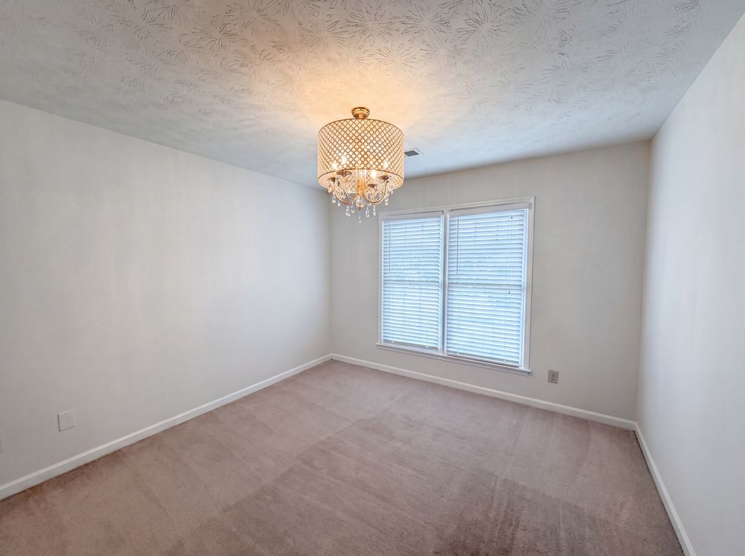Photo 16 of 26 of 4342 Trotters Way Dr, Snellville, GA