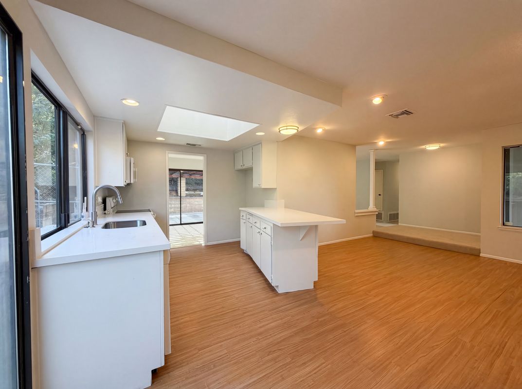 Photo 9 of 21 of 2785 Bonita Dr, Highland, CA