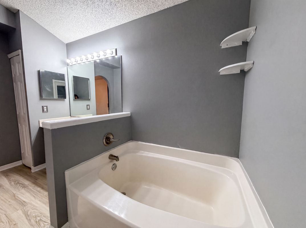 Photo 17 of 23 of 29 Valencia Cir, Debary, FL