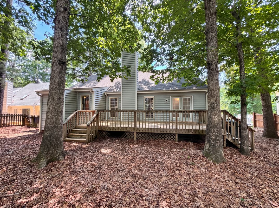 Photo 5 of 16 of 9425 Cartersville Ct, Raleigh, NC