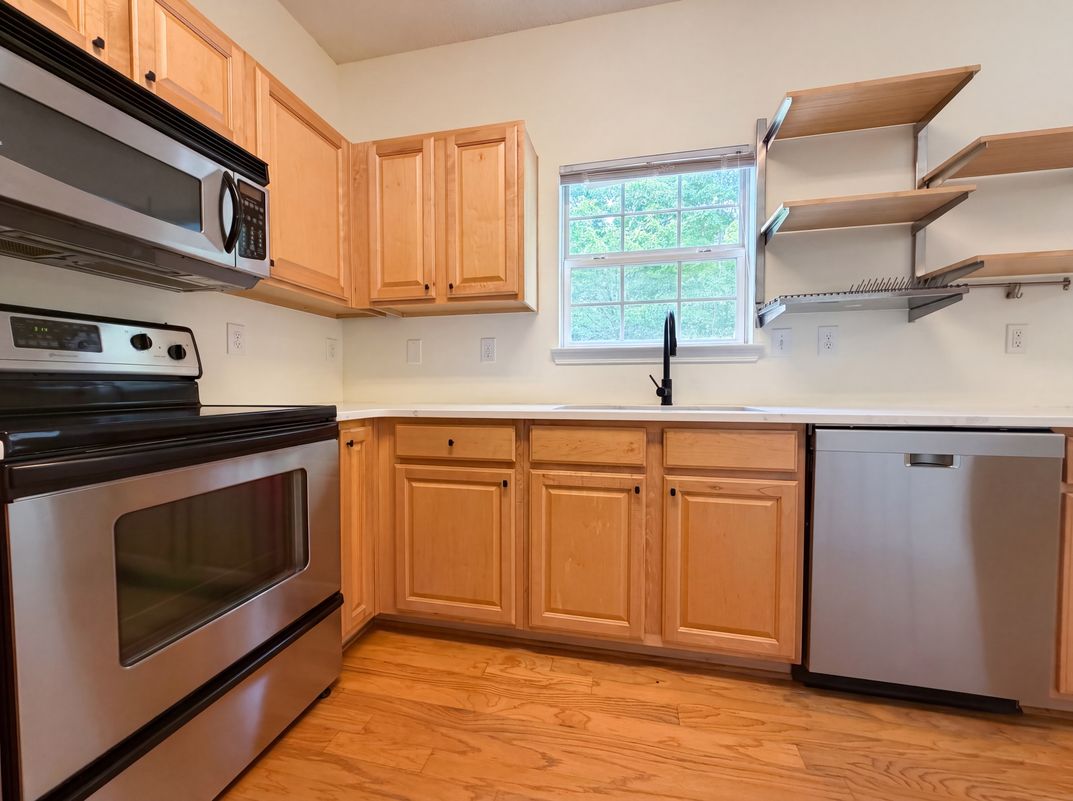 Photo 8 of 20 of 2350 Heritage Park Cir NW, Kennesaw, GA